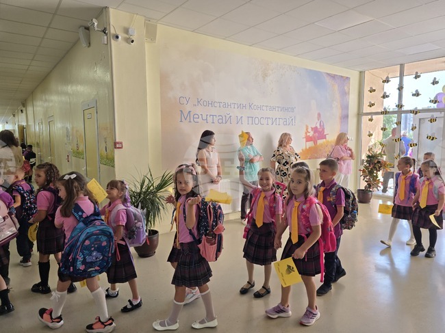 В област Сливен през новата учебна година ще функционират 68 училища, в които са записани общо 19 872 ученици 