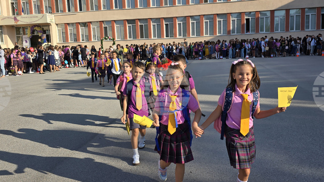 Приемът на ученици в първи клас в община Сливен за учебната 2026/2027 година започва на 20 май