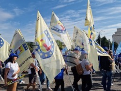 Румъния - протест