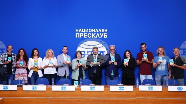 BTA Unveils "Written Words Remain! 101 Language Notes" on First Day of School