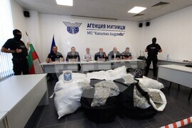 Граничен пункт "Капитан Андреево" - контрабанда марихуана - брифинг