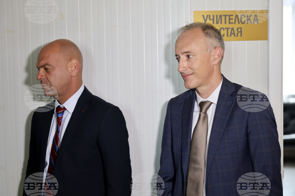 Пловдив - Министърът на образованието и науката Красимир Вълчев - работна среща
