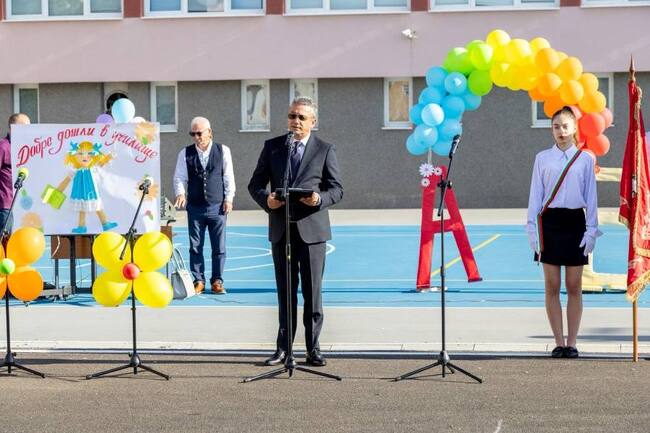 Закритият басейн с минерална вода и изцяло реновираният градски стадион са най-новите придобивки на модерния град
