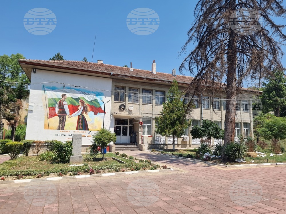 Читалището в плевенско село Коиловци ангажира възрастни хора в арт занимания, планира и здравни прегледи