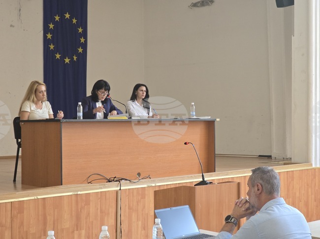 Общинските съветници в Петрич и Сандански одобриха предложение за удължаване на договора на управителя на МБАЛ "Югозападна болница" 