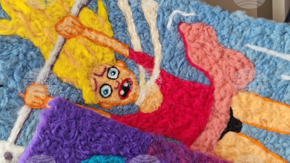 Румъния - Меган Доминеску - текстилен артист