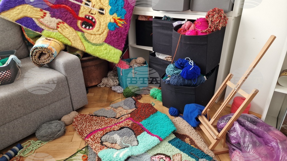 Румъния - Меган Доминеску - текстилен артист