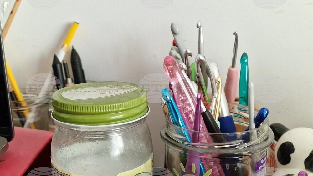 Румъния - Меган Доминеску - текстилен артист