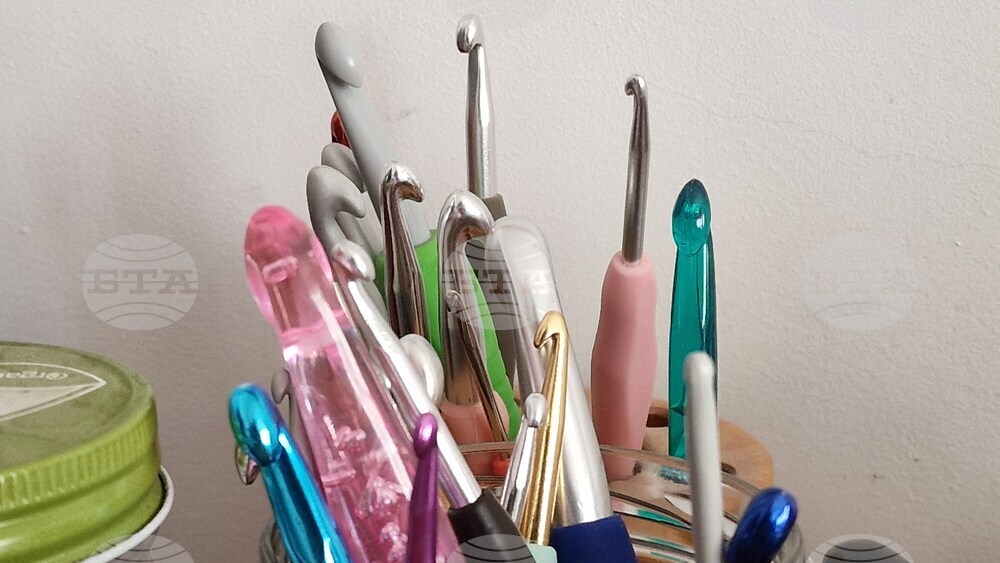 Румъния - Меган Доминеску - текстилен артист