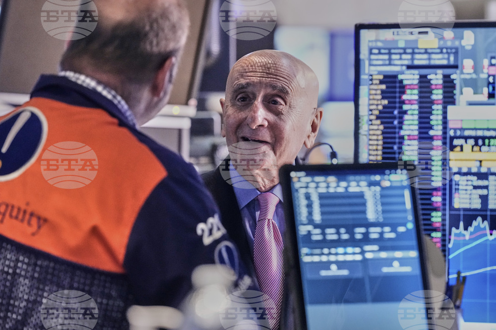 Уолстрийт започва последната за годината сесия с минимални изменения 