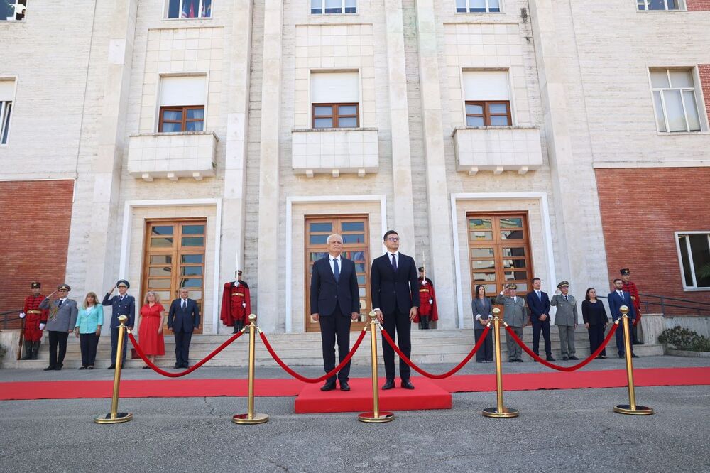 Defence Ministers of Bulgaria and Albania Discuss Contributions to Strengthening NATO Capabilities