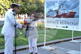 Варна - Фотографска изложба „Морските антарктици“