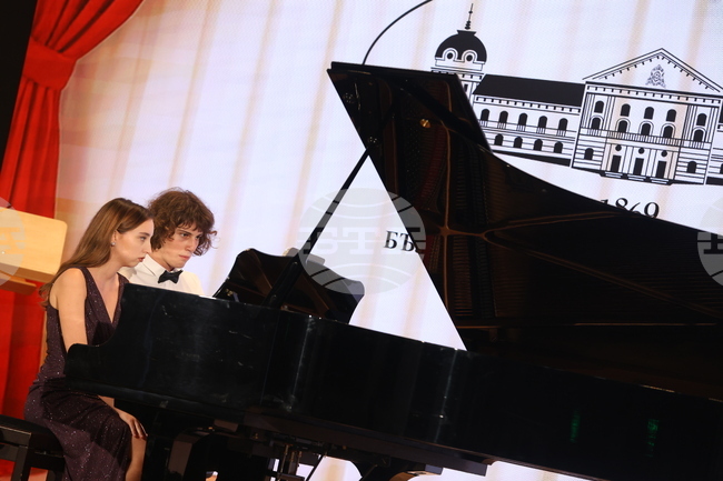 Академичният симфоничен оркестър открива артистичния сезон в залата на НМА