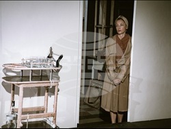 Театър „Възраждане“ открива новия си сезон с премиерното представление „Те бяха десет“ по Агата Кристи, снимка – театър „Възраждане“