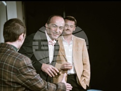 Театър „Възраждане“ открива новия си сезон с премиерното представление „Те бяха десет“ по Агата Кристи, снимка – театър „Възраждане“