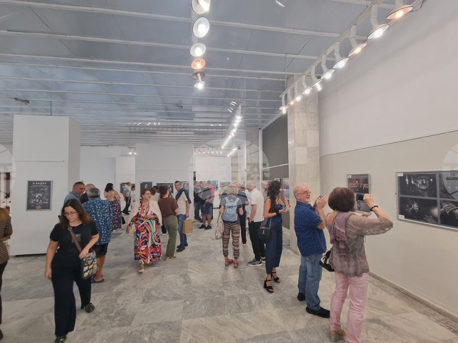 Сдружение "Фото художници" подреди изложбата "В кадър" в Плевен