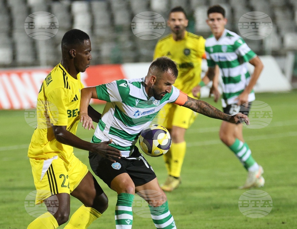 Черно море надделя при домакинството си на Добруджа в Първа лига