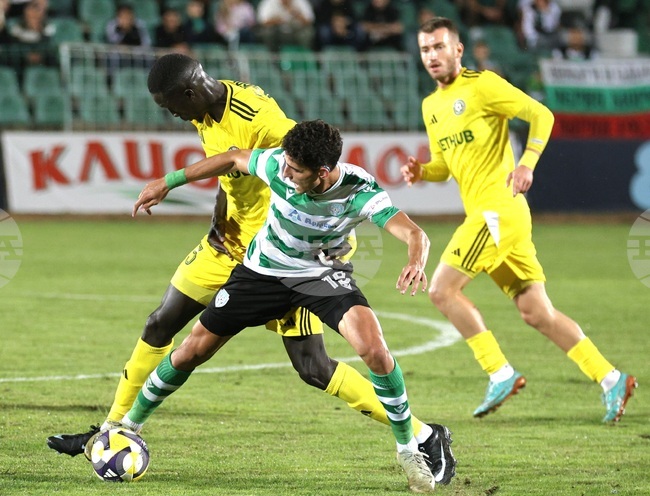 Черно море победи Добруджа, гостите завършиха срещата с 10 души