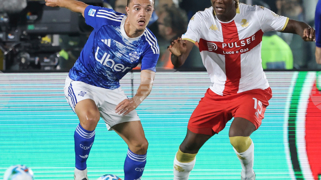 Вече всички се затварят срещу Комо, обяви френският халф на италианския тим Максенс Какре