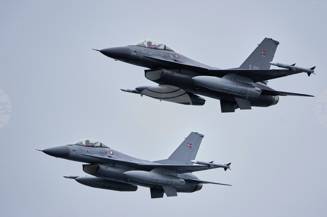 НАТО реагира на ново засичане на руски самолети над Балтийско море