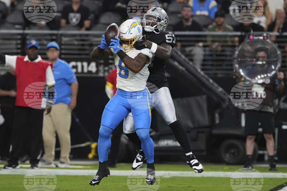 Chargers Raiders Football