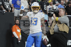 Chargers Raiders Football