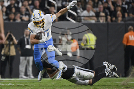 Chargers Raiders Football