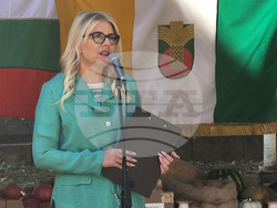 Добрич - изложение - производители и занаятчии - Соня Георгиева