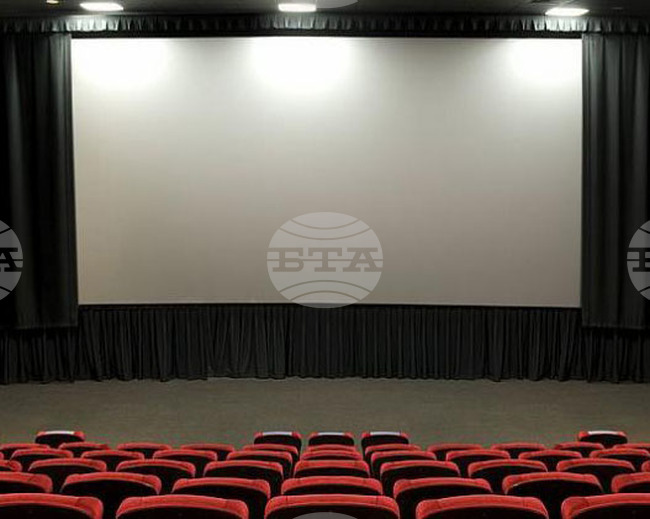 Община Лом закупи мобилно кино с безвъзмездна помощ от ЕС и ще започне прожекции на филми