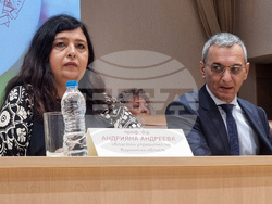 Варна - Икономически университет - учебна година - откриване - Андрияна Андреева