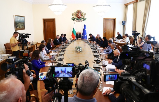 National Water Board Holds Inaugural Meeting 