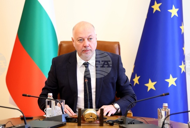 Първото заседание на Националния борд по водите има за цел ясно да адресира проблемите с водоснабдяването, каза Росен Желязков
