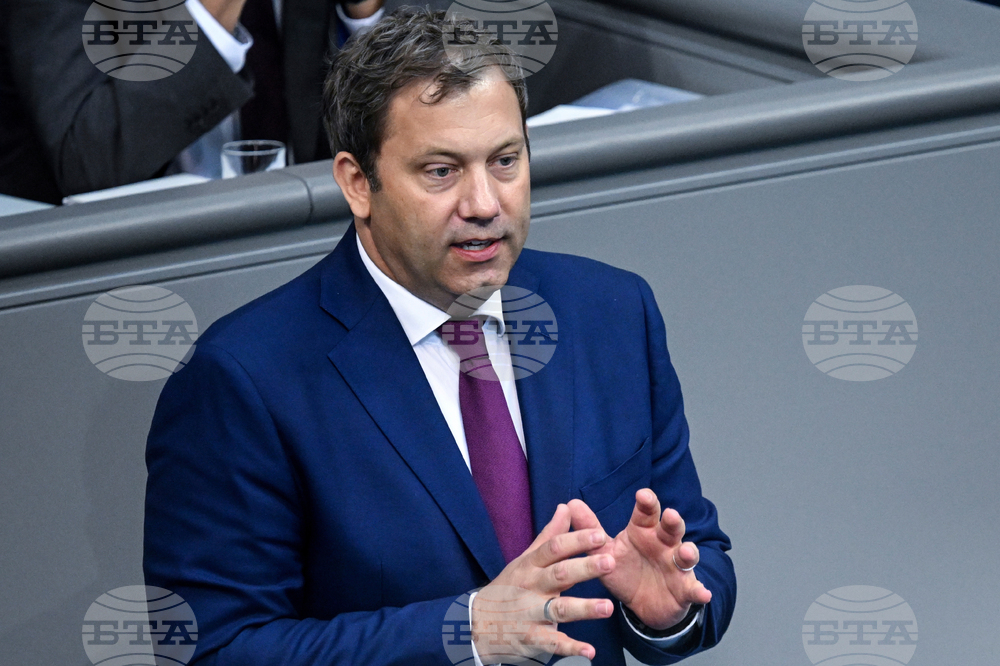 Германският финансов министър обеща структурни реформи за стимулиране на спестяванията в интервю за в. "Ханделсблат"