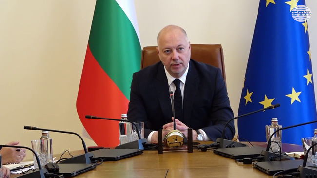 Първото заседание на Националния борд по водите има за цел ясно да адресира проблемите с водоснабдяването, каза Росен Желязков