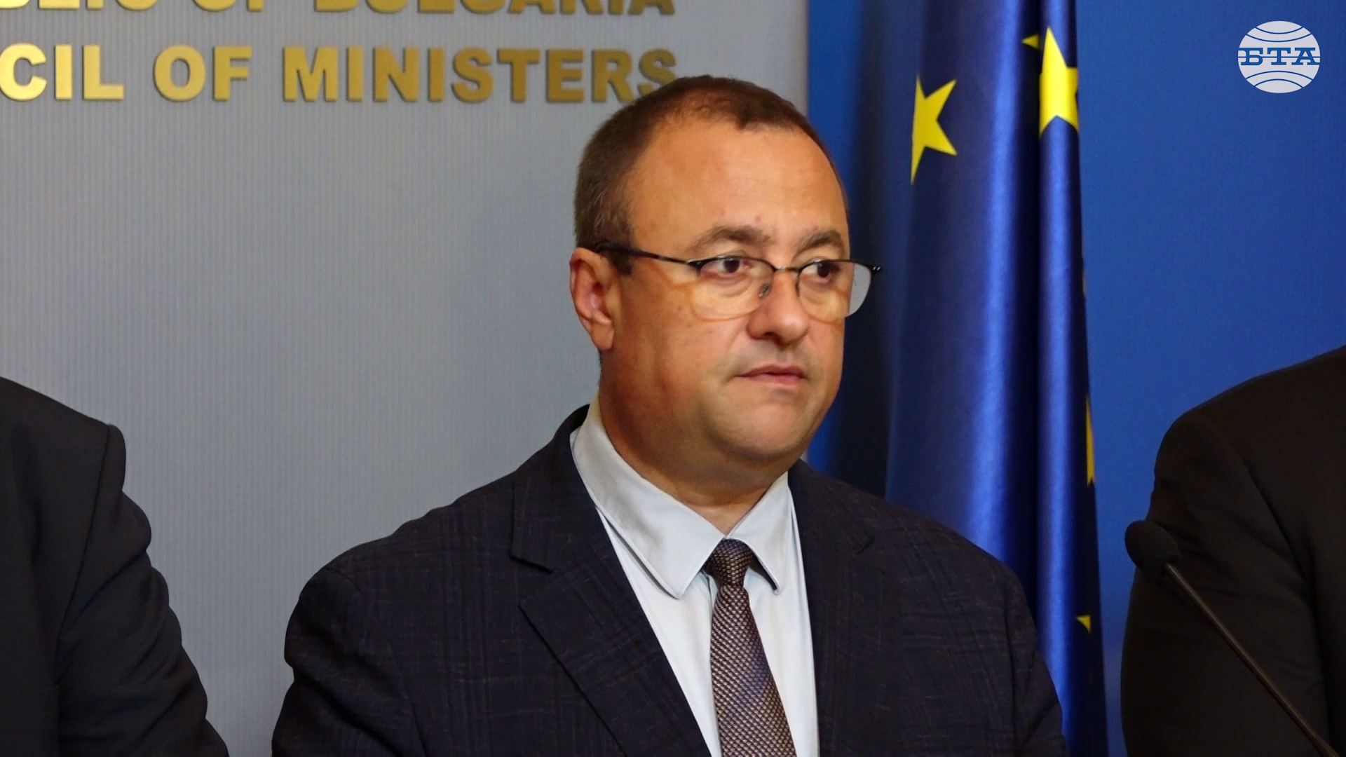 Върху конкретни решения за проблемните региони и дългосрочни - за страната ще работи Националният борд по водите, заяви министър Иван Иванов