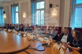 Парламент - Комисията по бюджет и финанси