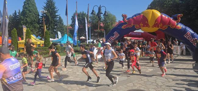 Община Банско: Успешно премина ултра късото бягане на 2 км – част от ПИРИН УЛТРА 2025