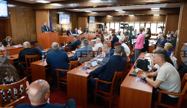 Общинският съвет в Русе реши да бъдат отпуснати 10 000 лева за изграждане на паметник на Стефан Караджа в румънския град Тулча