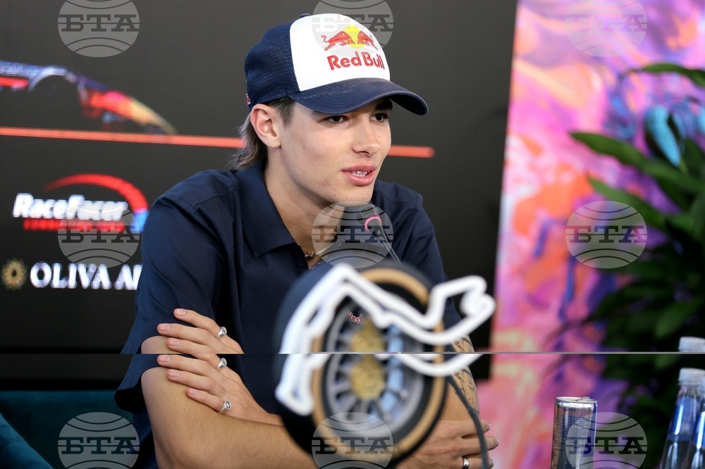 Никола Цолов ще дебютира във Формула 2 този месец в Катар