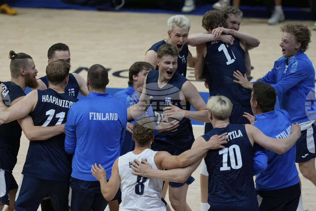 Франция и Италия допуснаха поражения на Световното първенство по волейбол за мъже