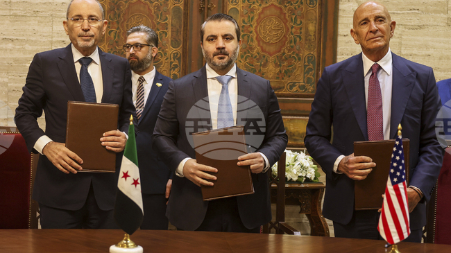 Американски пратеник призова след среща със сирийския президент за сдържаност в Алепо 