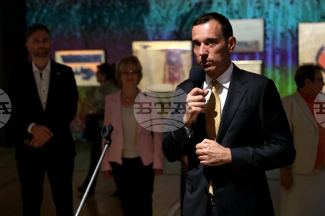 Иван Вукадинов е художник, когото тепърва ще откриваме и преоткриваме, каза кметът на София Васил Терзиев