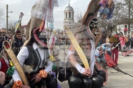 Село Турия  - кукерски игри