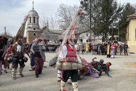 Село Турия  - кукерски игри