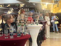 Националния дворец на културата - Литературен клуб „Перото" - 10 годишен юбилей