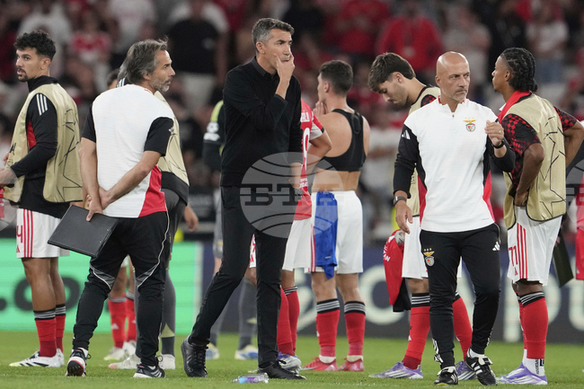 Бенфика уволни своя треньор след поражението от Карабах в Шампионската лига