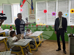 Сливен - министър на образованието - посещение