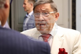 Централен военен клуб - форум - Максим Бехар