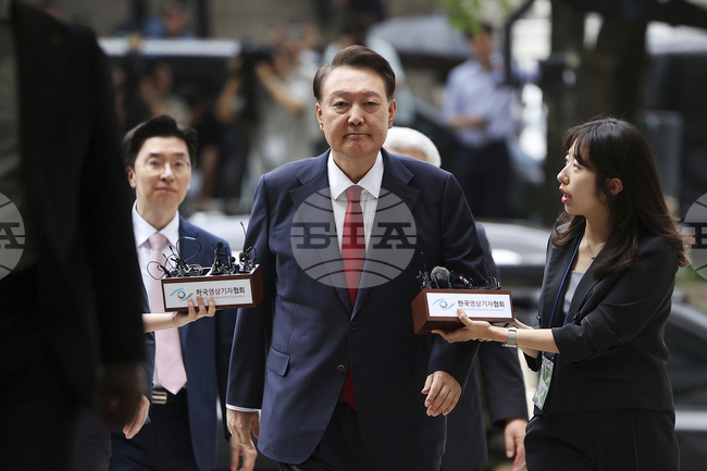 В Южна Корея започна ново дело срещу сваления от власт президент Юн Сук-йол