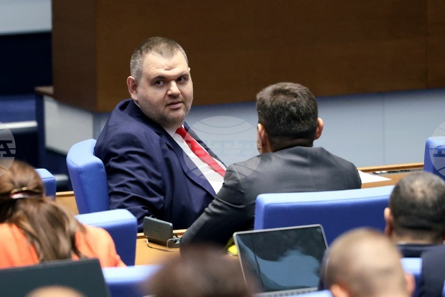 MRF–New Beginning Leader Calls No-Confidence Motion "Pointless Exercise, Waste of Time"